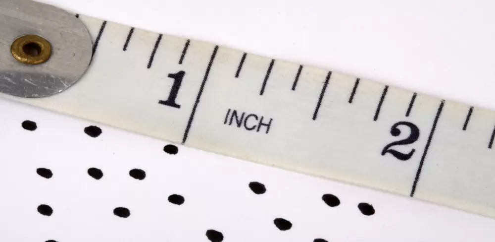 Welche Auflösung für Leinwand: Zentimeter messen.