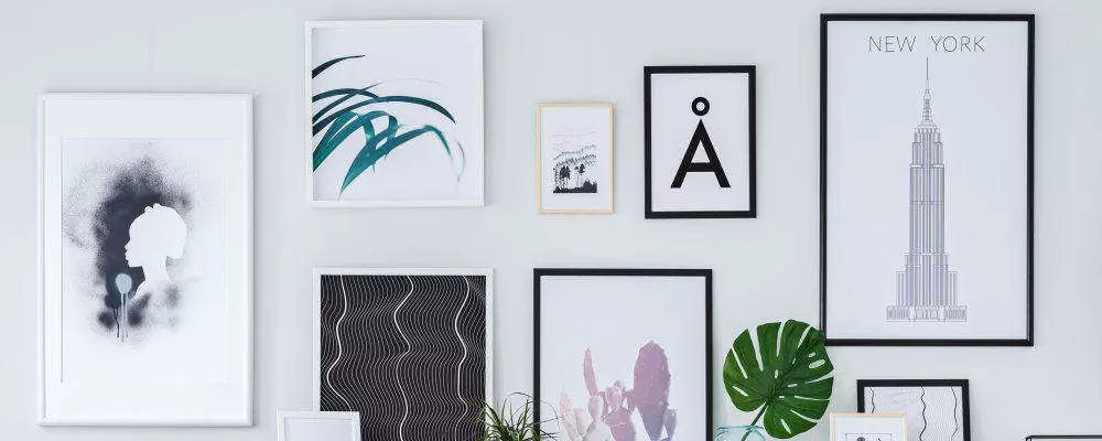 Sollte ich Leinwände vom Discounter kaufen? Fotoleinwand an Wand.