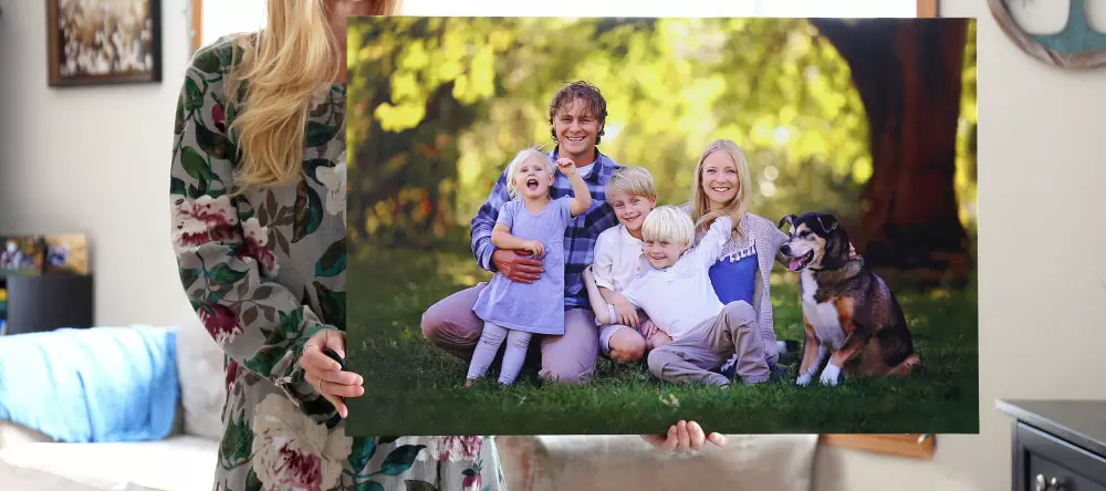 Was ist Fotoleinwand? Fotoleinwand mit Familienfoto.